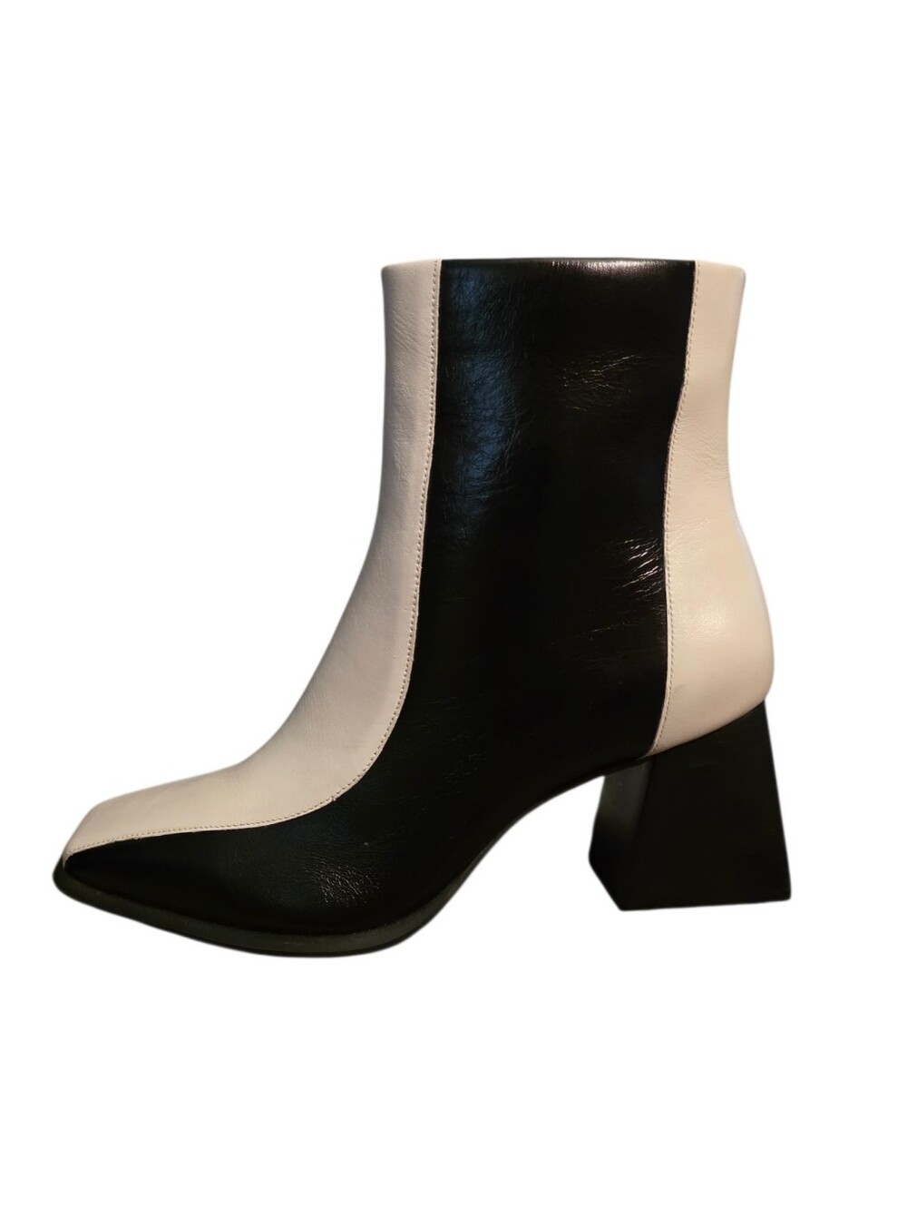 Gianni Bini Holy Grail 2 Block Heel Bone And White Leather Boots NWOT